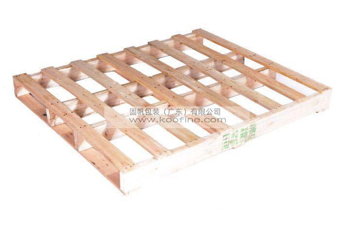  Wooden pallets/pallets